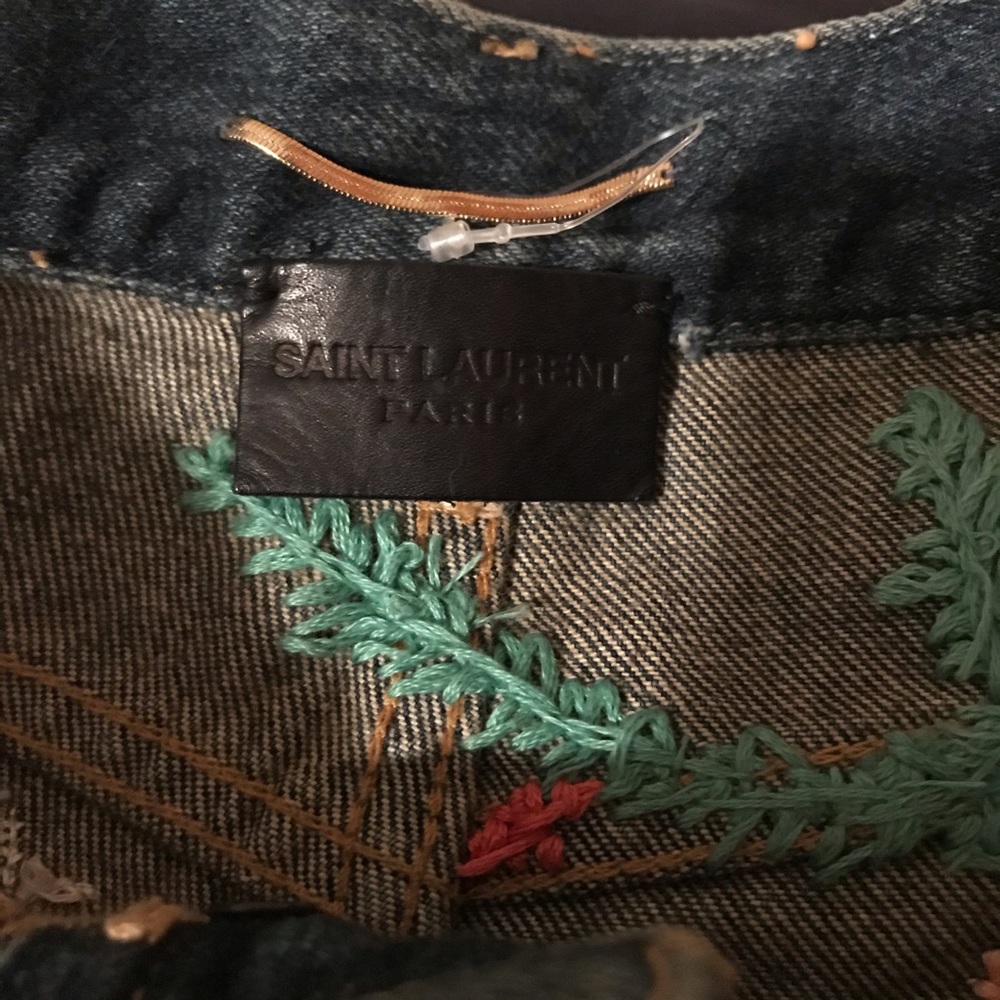 NEw Saint Laurent embroidered denim shorts - Picture 5 of 8